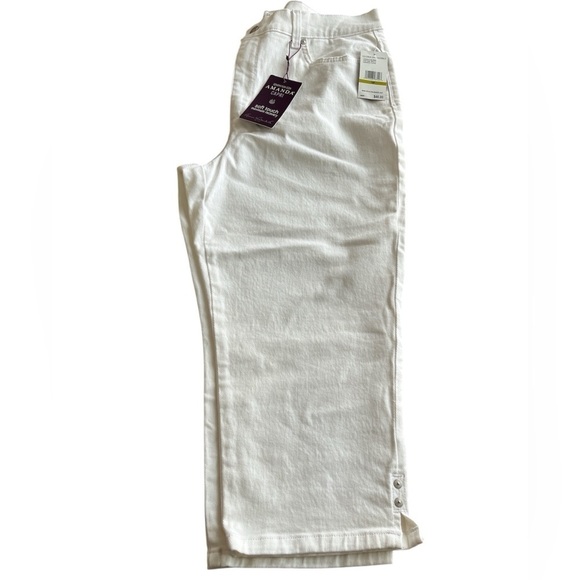 NWT Gloria Vanderbilt Capri Classic Rise Amanda 14 P All Around Slimming Effect - Picture 1 of 14